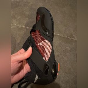 Nike 8.5 cycling shoes - worn one time, like new